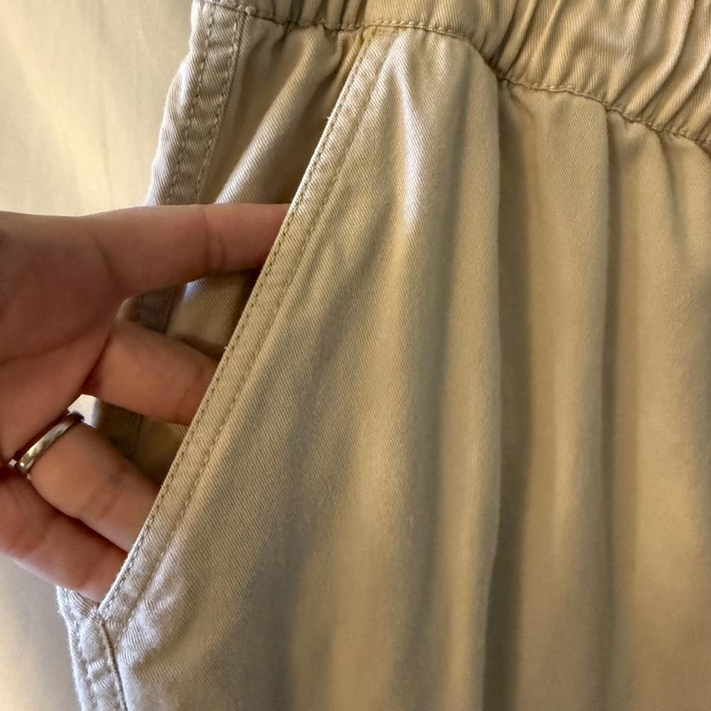 LOFT Women’s  Cream cropped wide leg pant size L - Picture 3 of 5